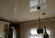 Глянцевые натяжные потолки