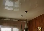 Глянцевые натяжные потолки