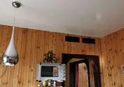 Глянцевые натяжные потолки