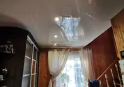 Глянцевые натяжные потолки